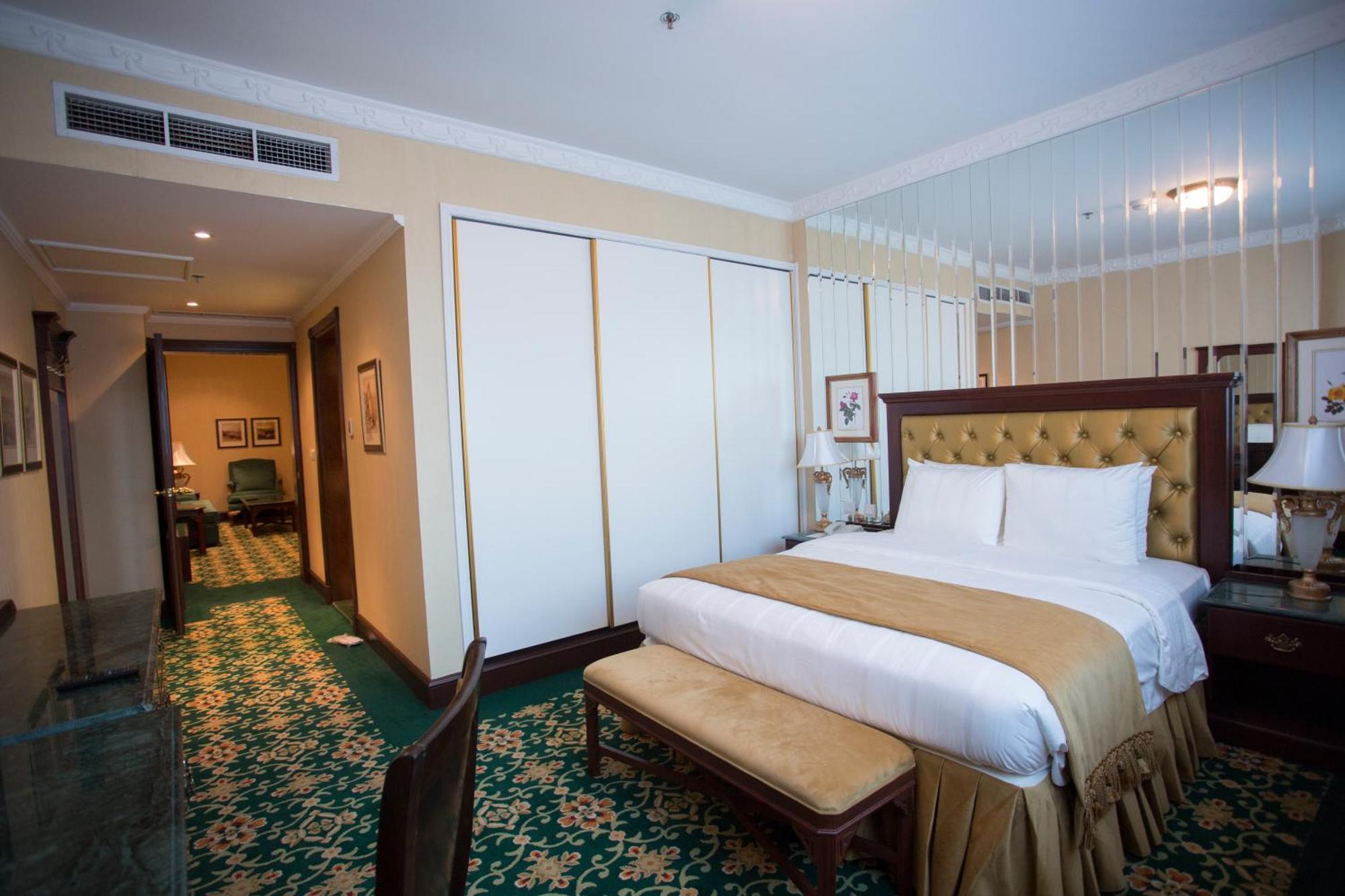 Habitat All Suites, Al Khobar Exterior photo A bedroom at the hotel