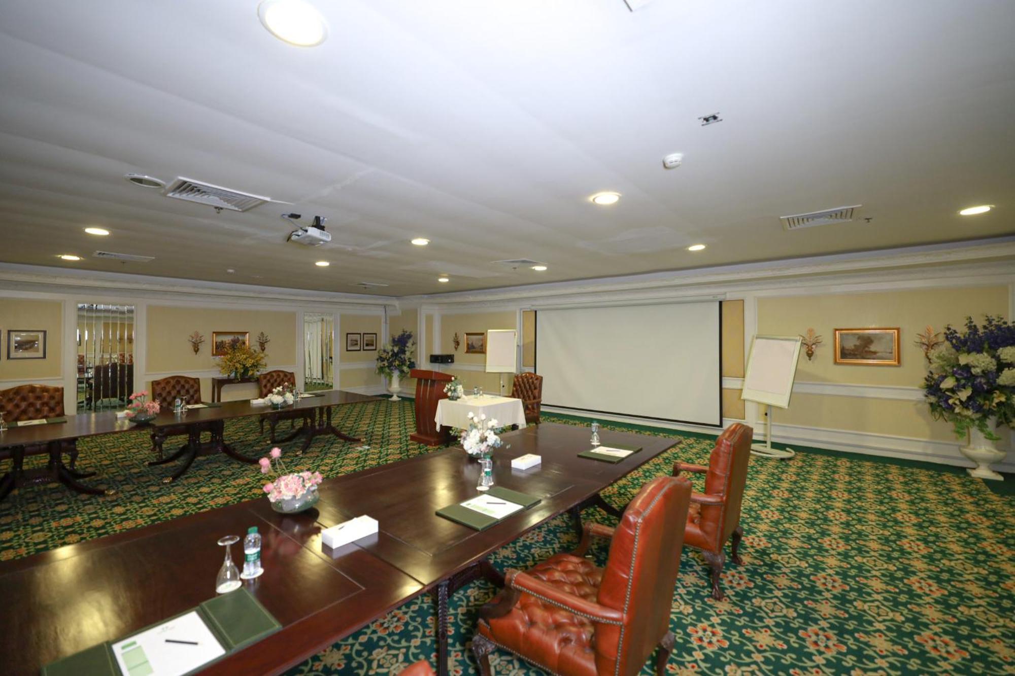 Habitat All Suites, Al Khobar Exterior photo The boardroom