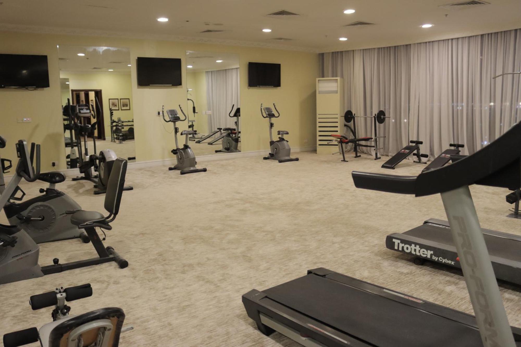Habitat All Suites, Al Khobar Exterior photo The gym at the hotel