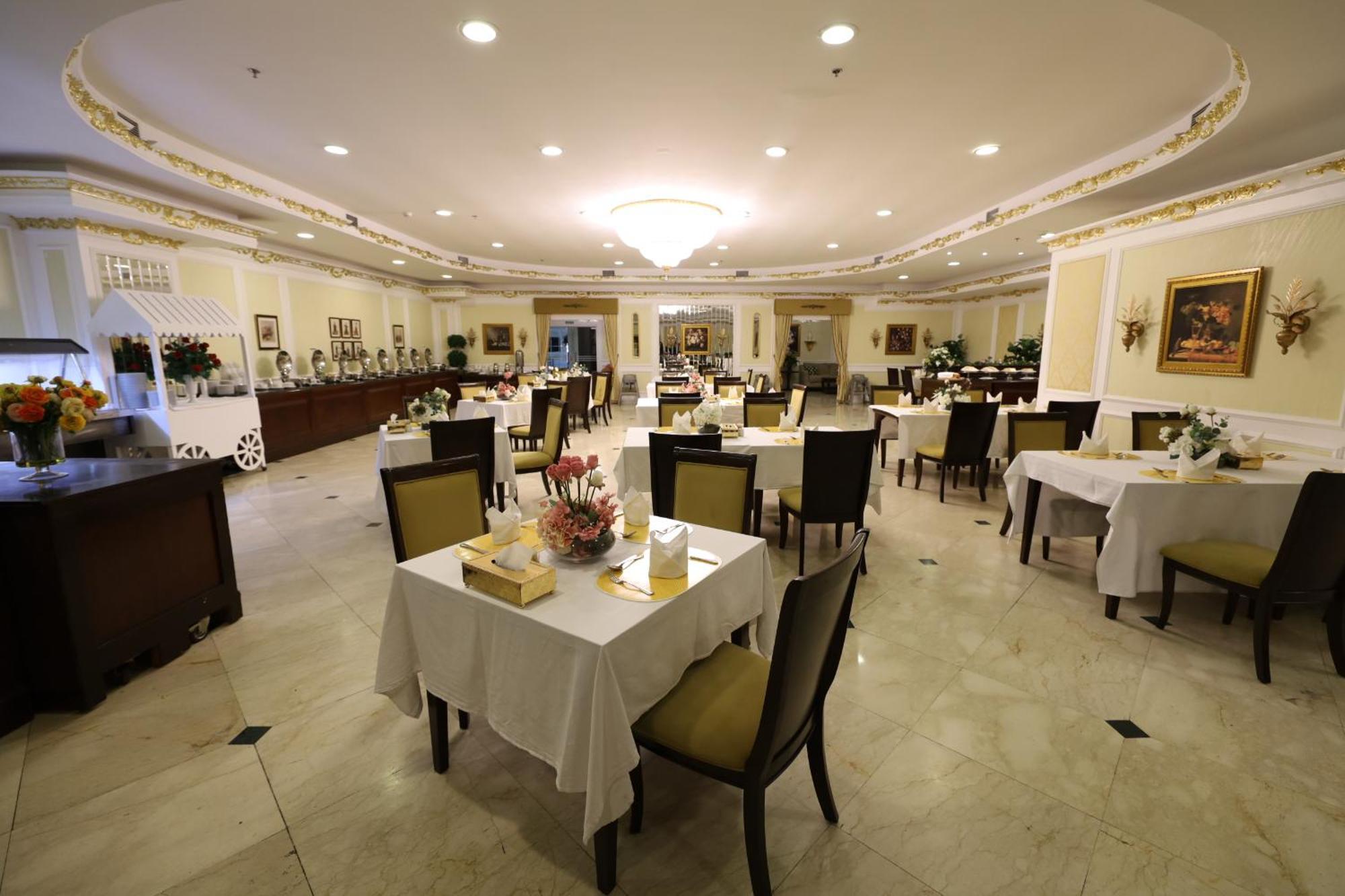 Habitat All Suites, Al Khobar Exterior photo The restaurant at the hotel
