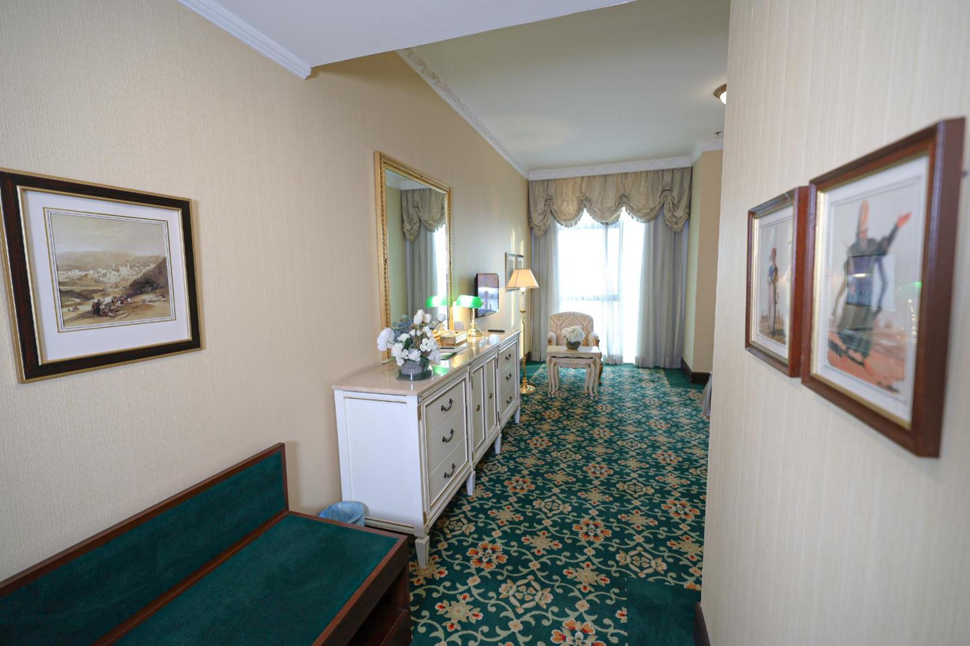 Habitat All Suites, Al Khobar Exterior photo Interior of the hotel