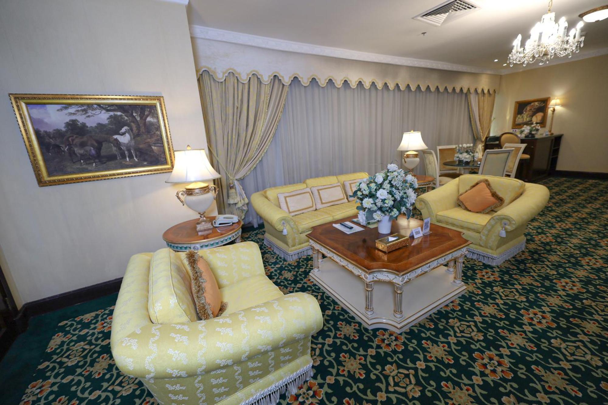 Habitat All Suites, Al Khobar Exterior photo Presidential Suite