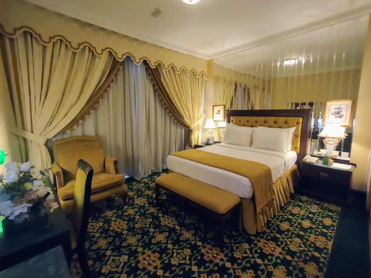 Habitat All Suites, Al Khobar Exterior photo A bedroom at the hotel